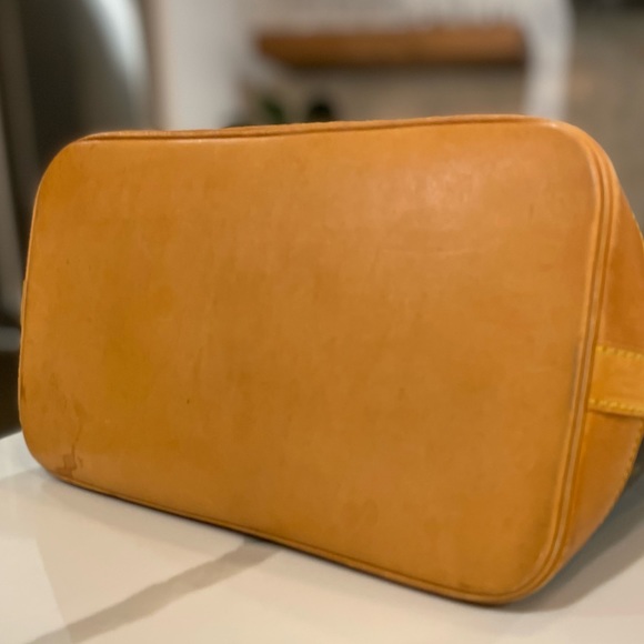100% Authentic Louis Vuitton Alma Bag - Picture 13 of 16